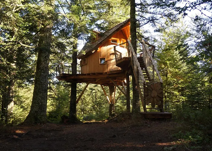 Cabanes Des Volcans